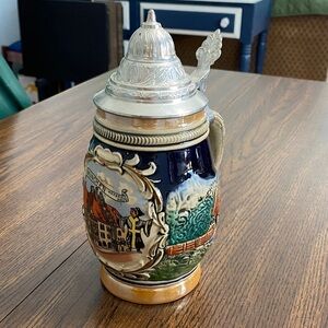 Munchin Hofbrau Haus German beer stein